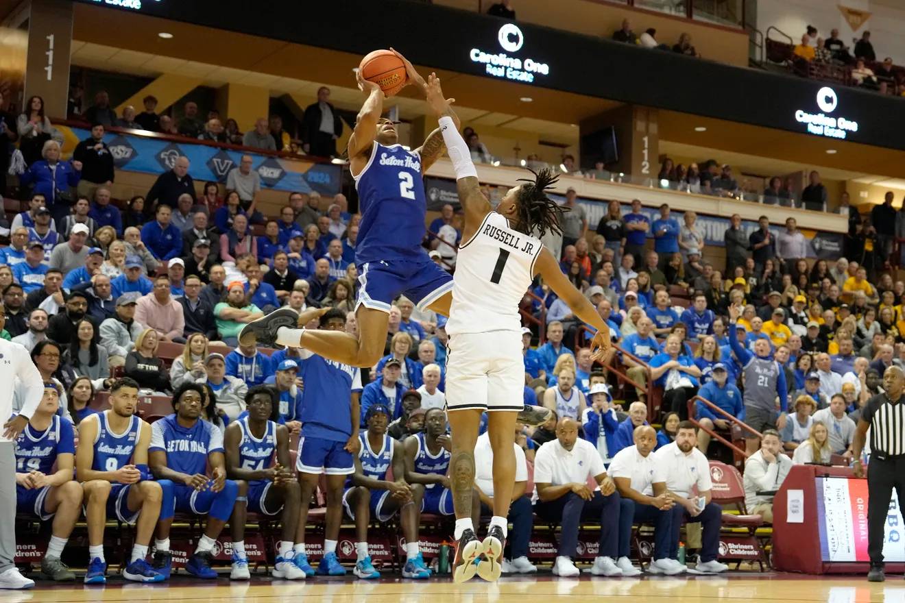 Chaunce Jenkins (left) finished with 22 points after a scoreless first half.