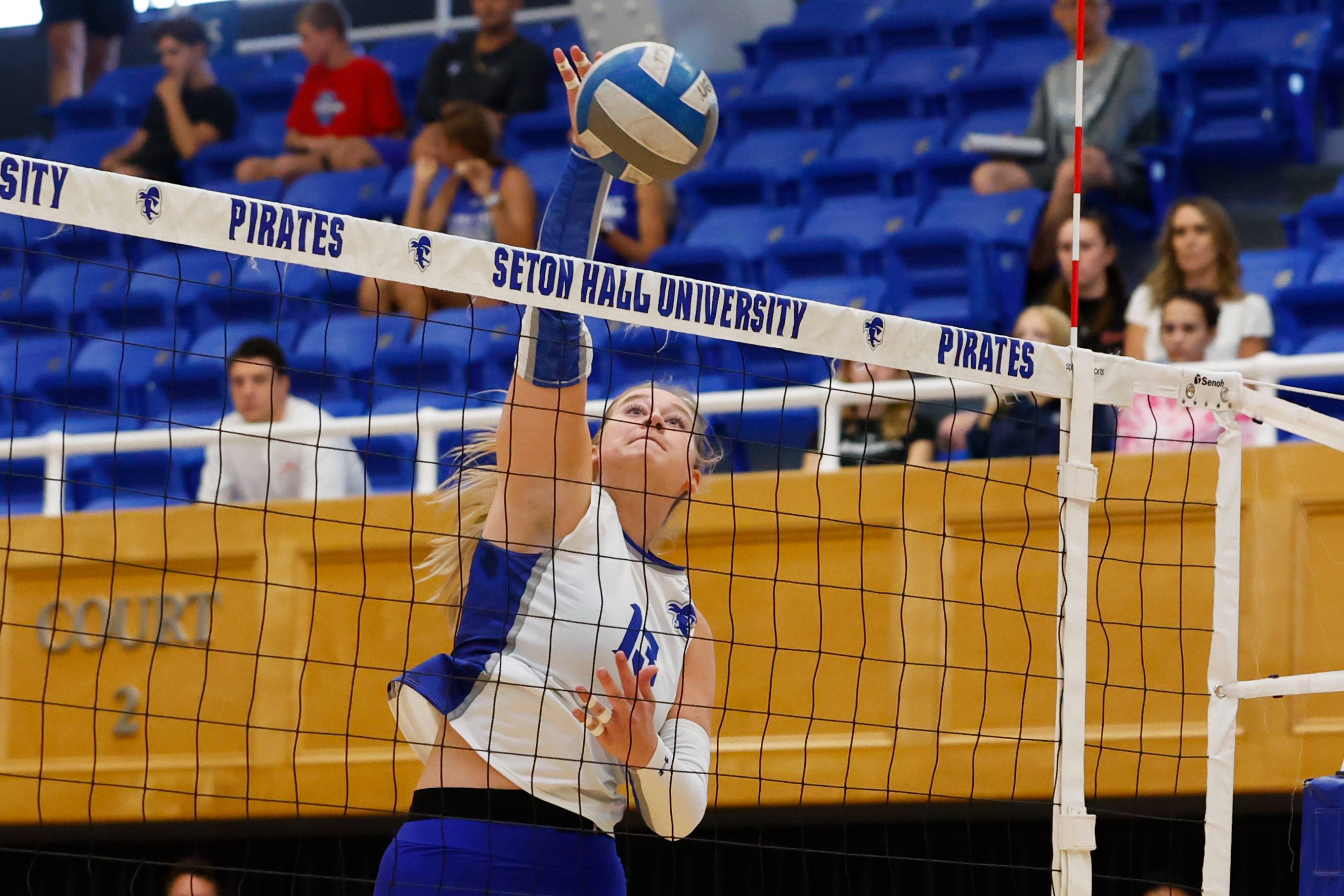 Maddy Loiselle of Seton Hall Volleyball