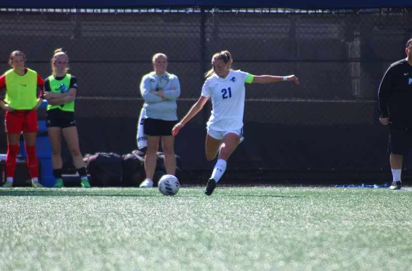 Natalie Tavana winds up for a cross