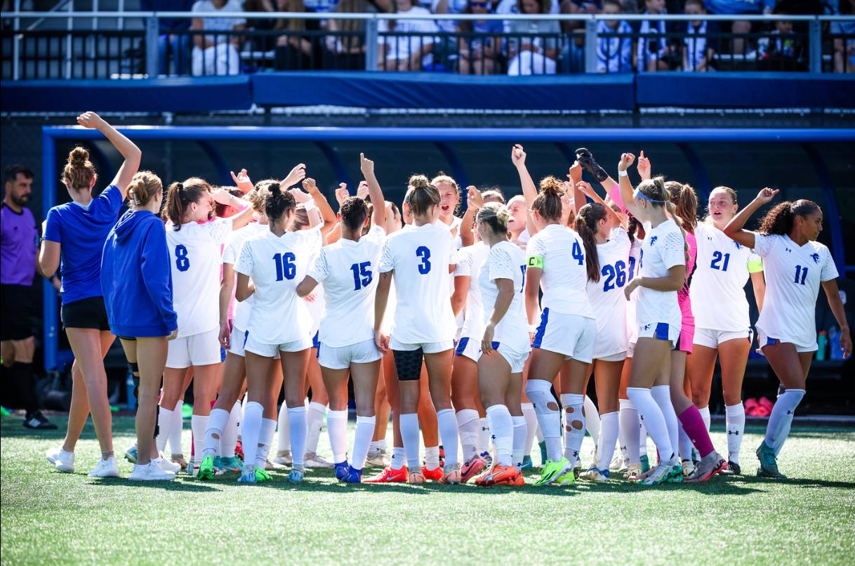 Pirates break from huddle