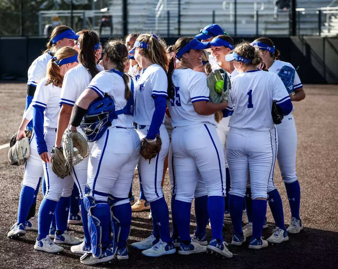 Softball vs UConn